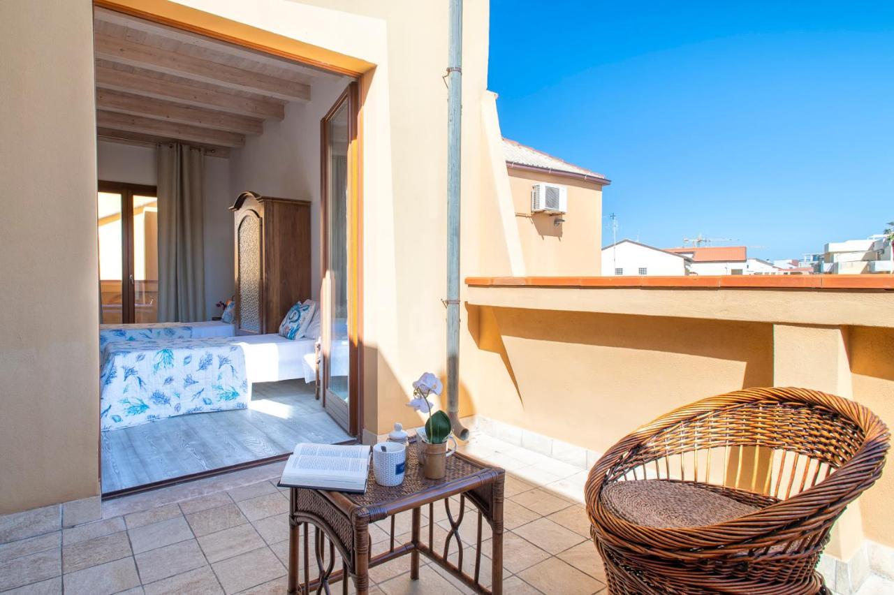 Lungomare Garibaldi - Attico A Due Passi Dal Mare Apartment อาลเกโร ภายนอก รูปภาพ