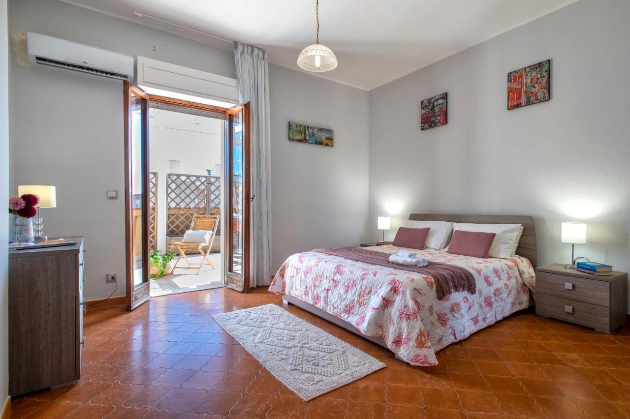 Lungomare Garibaldi - Attico A Due Passi Dal Mare Apartment อาลเกโร ภายนอก รูปภาพ