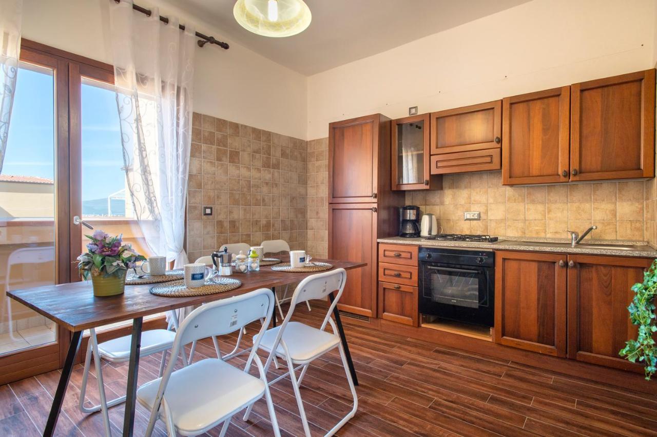 Lungomare Garibaldi - Attico A Due Passi Dal Mare Apartment อาลเกโร ภายนอก รูปภาพ